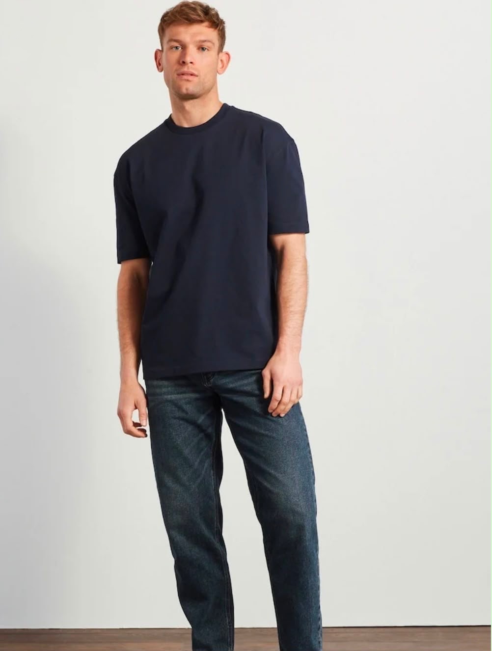 Men's Solid Navy Short-Sleeve T-Shirt - Relaxed Fit Crew Neck Cotton Top